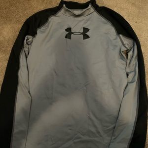 Youth boy’s Under Armour size XL